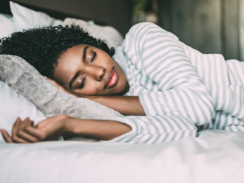9 Best Herbs & Supplements to Sleep Better at Night